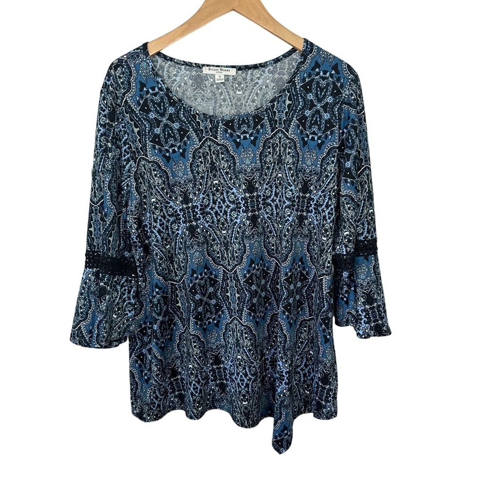 Studio Works Crochet Boho Top Womens 1X Plus Size Blue Geometric Pullover Fairy